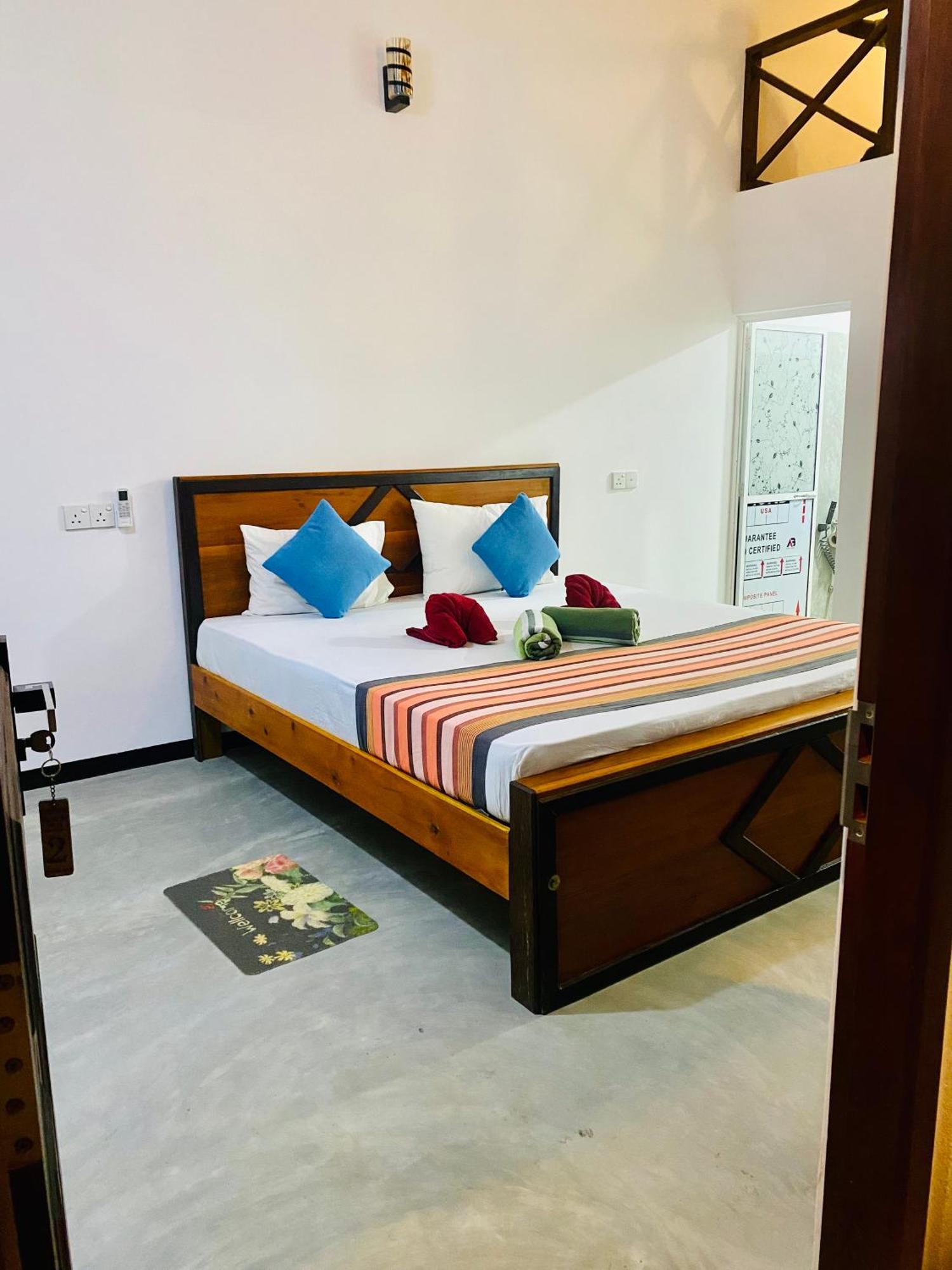 Indika Beach Villa Галле Экстерьер фото